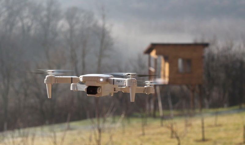 HAWKINS — Vikbar drönare för nybörjare